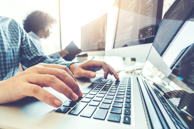 /12-common-java-mistakes-made-by-newcomers-u71z37yq feature image