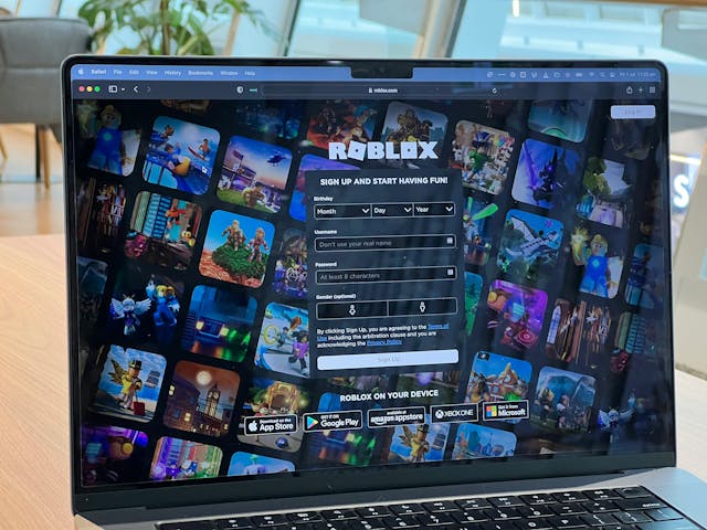 /roblox-issued-subpoena-for-child-protection-policies-by-florida-attorney-general feature image