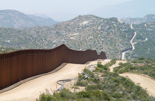 /take-a-virtual-tour-of-surveillance-tech-along-the-usmexico-border feature image
