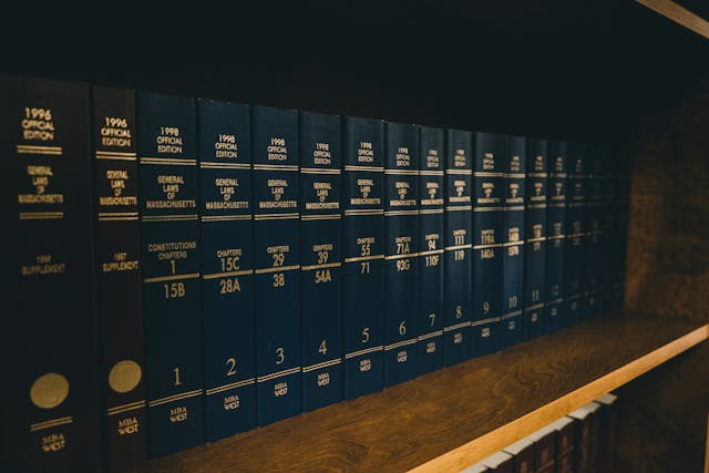/what-its-like-to-run-a-public-records-audit-with-a-team-of-students feature image