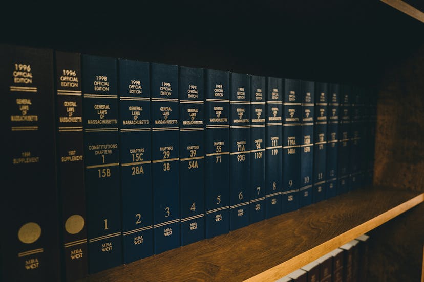 /what-its-like-to-run-a-public-records-audit-with-a-team-of-students feature image