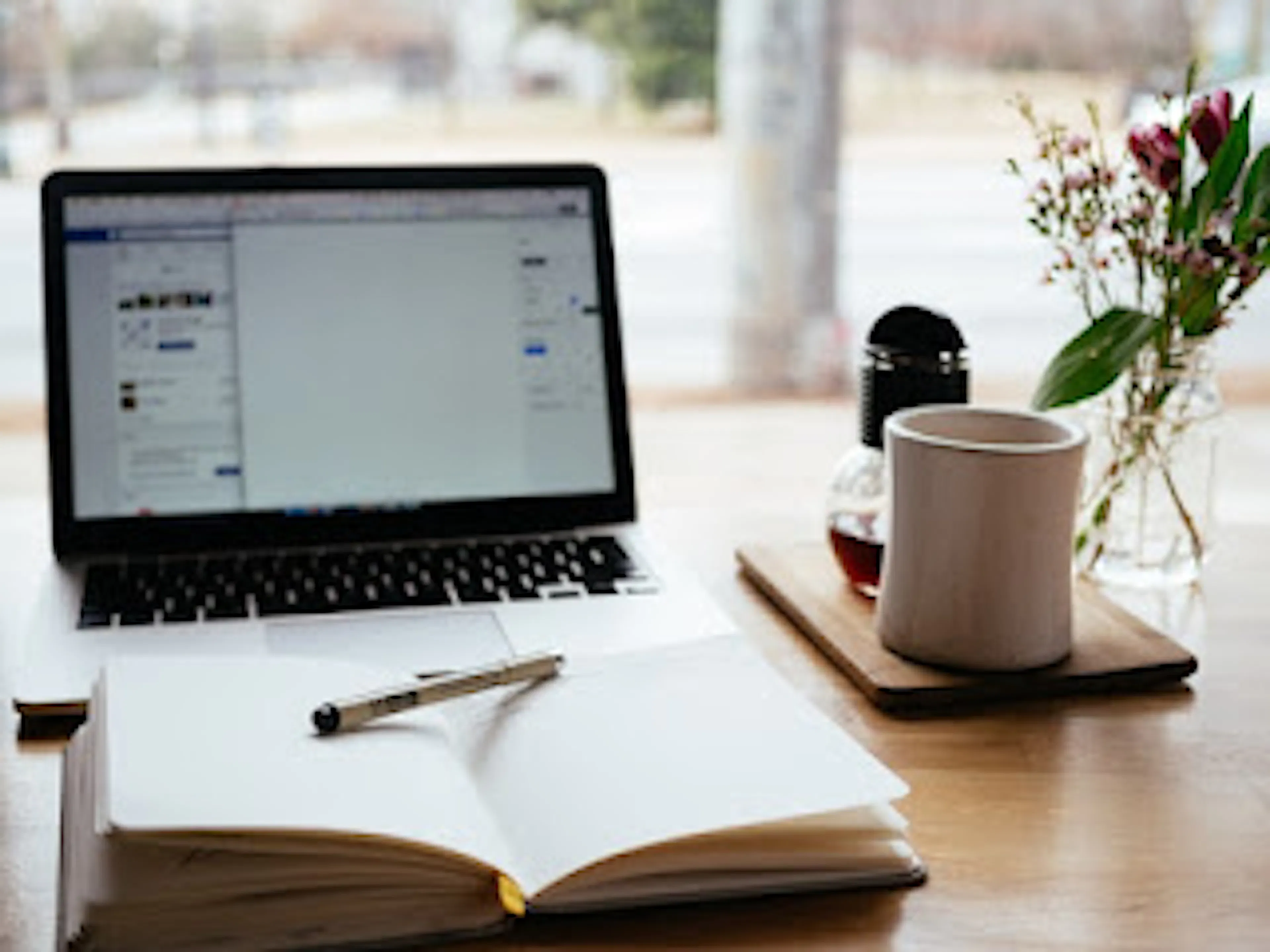 featured image - Will Ghostwriters Be Replaced by AI?
