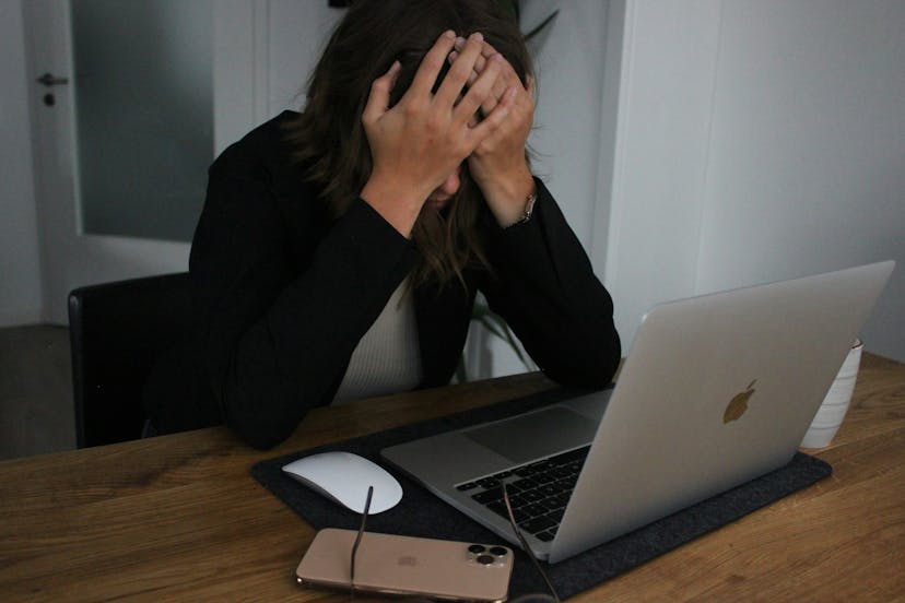 /dont-be-overwhelmed-by-digital-privacy-easiy-digestible-tips-to-stay-safe feature image