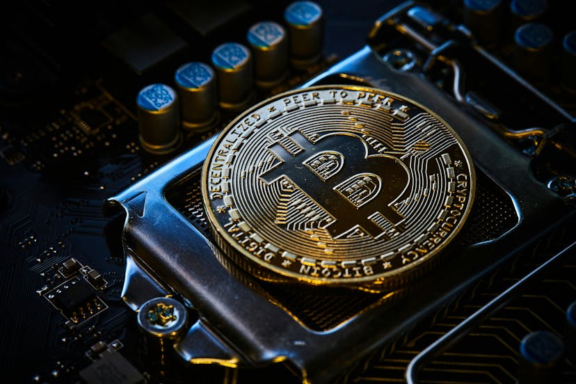 /how-bitcoin-transformed-from-an-anti-state-manifesto-to-a-strategic-institutional-asset feature image