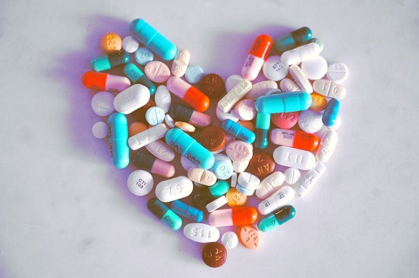/leveraging-artificial-intelligence-for-efficient-drug-discovery-and-development feature image