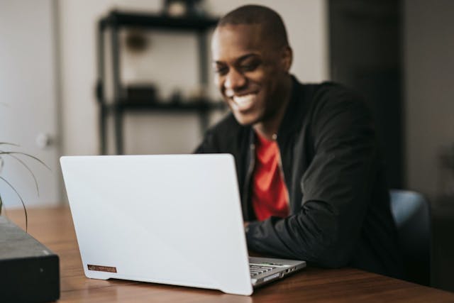/artificial-intelligence-empowers-businesses-by-improving-customer-experiences feature image