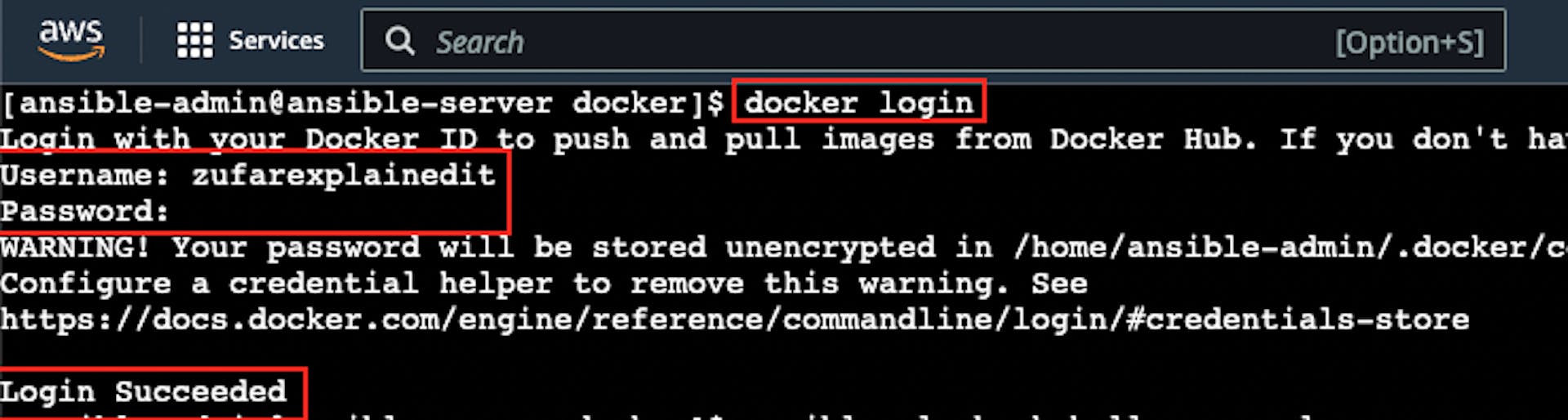 La captura de pantalla del inicio de sesión exitoso de Docker en la instancia EC2 "AnsibleServer"