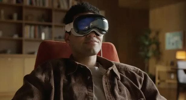 featured image - How Apple's Vision Pro VRAR Headset Is Set to Transform the Metaverse Experience