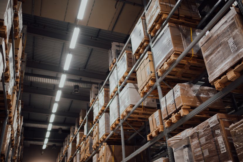 /5-tech-solutions-to-boost-supply-chain-visibility feature image