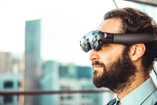 /5-crucial-uxui-principles-for-designing-augmented-reality-ar-apps feature image