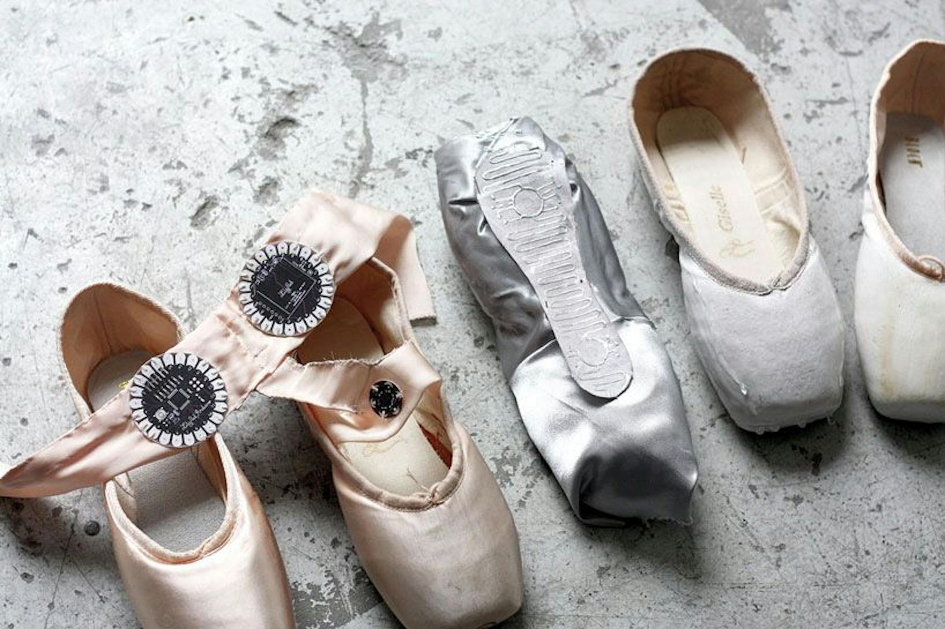 featured image - These “Smart” Ballet Shoes Trace Dancers Movements