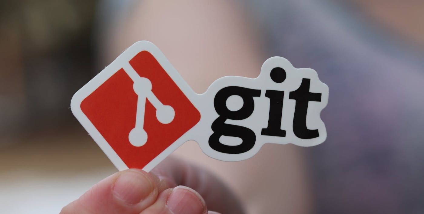 /file-comparison-using-the-diff-command-in-git feature image