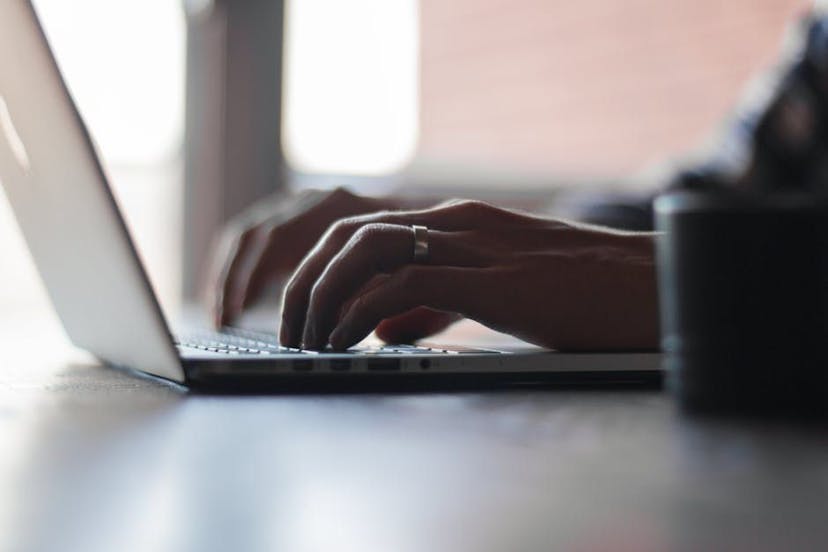 /4-essential-steps-to-protect-your-digital-privacy feature image