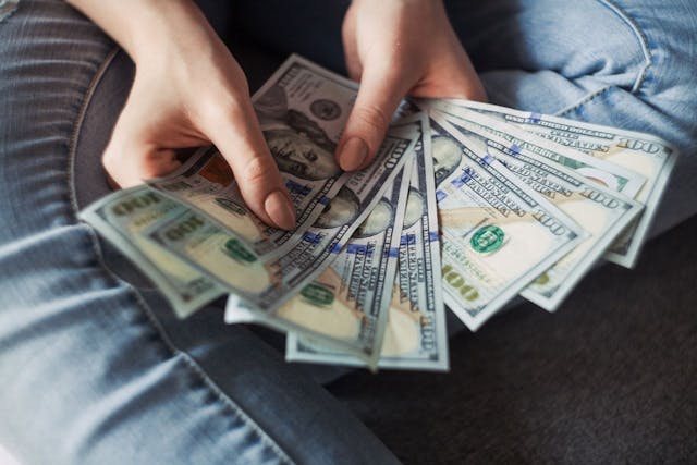 /dividend-stocks-under-$50-to-consider-in-2023 feature image