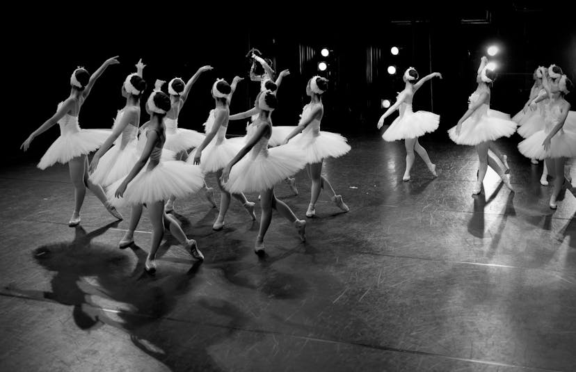 /build-an-api-using-ballerina feature image