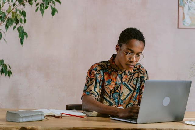 /5-git-tips-you-should-try-for-better-workflow-2b6f35g1 feature image