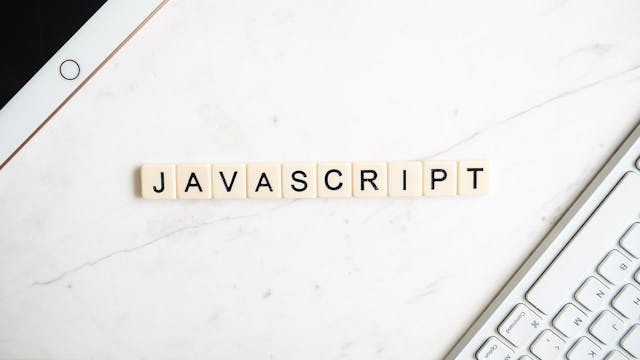 /understanding-javascript-event-loop-qf3935u7 feature image