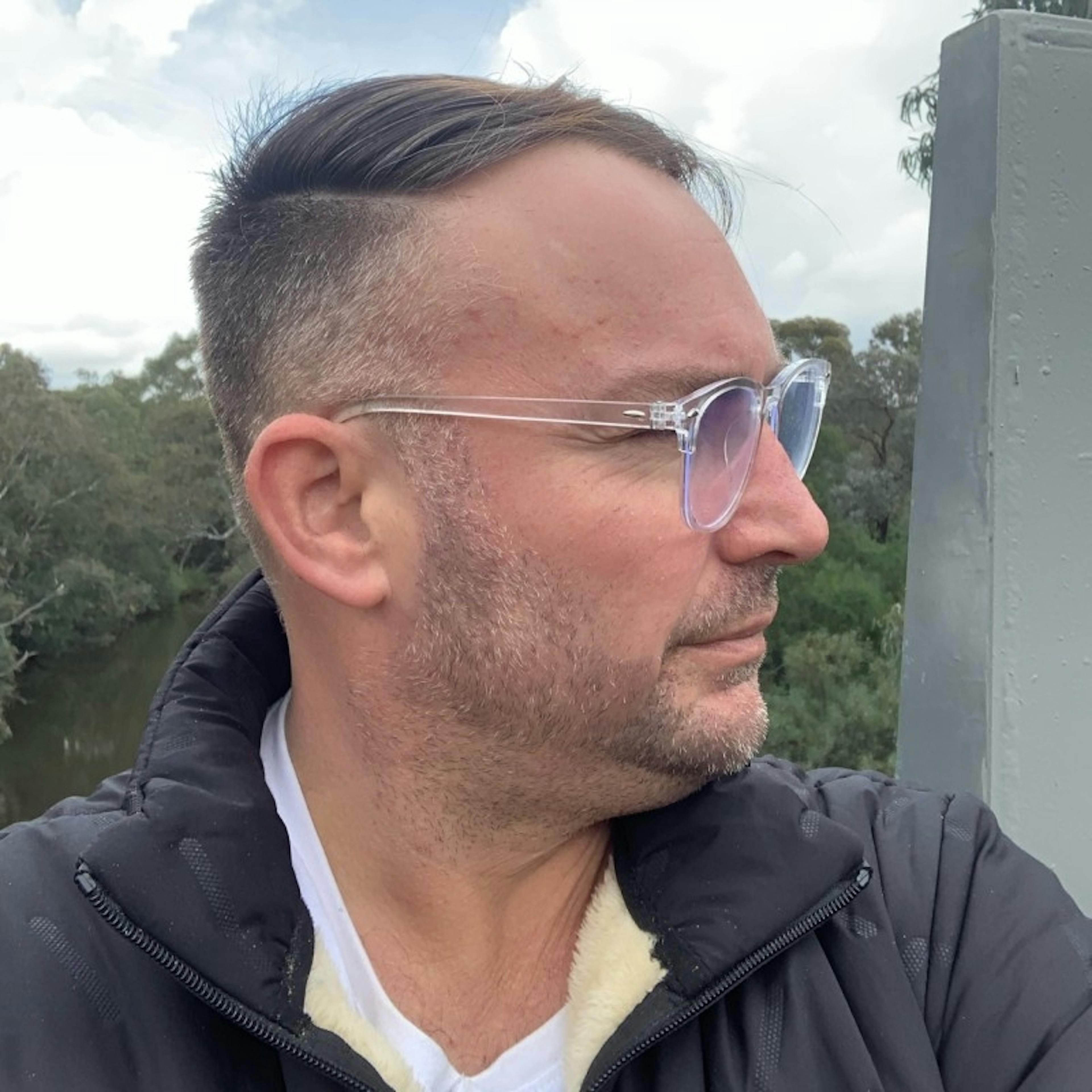 /meet-the-writer-matthew-giannelis-on-pivoting-from-20-years-in-it-to-tech-journalism feature image