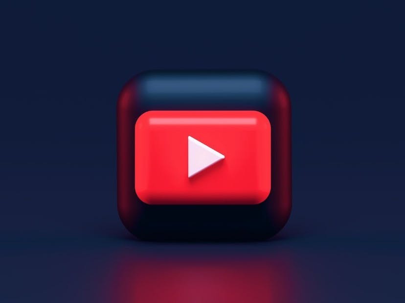 /does-youtubes-algorithm-discriminate-against-minority-creators feature image