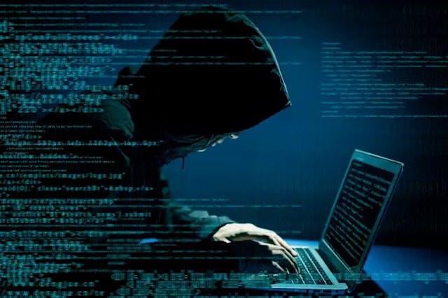 /dispelling-the-myths-a-look-at-the-truth-behind-misconceptions-about-the-dark-web feature image