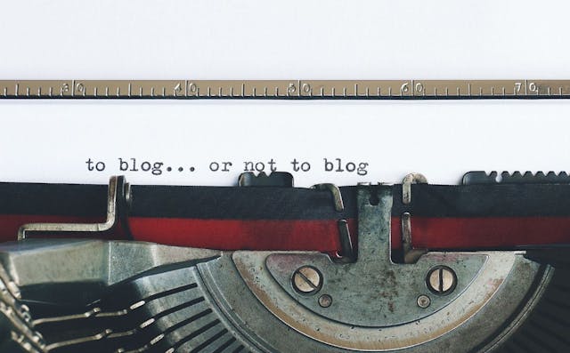 /16-best-crypto-blogs-to-read-in-2022 feature image