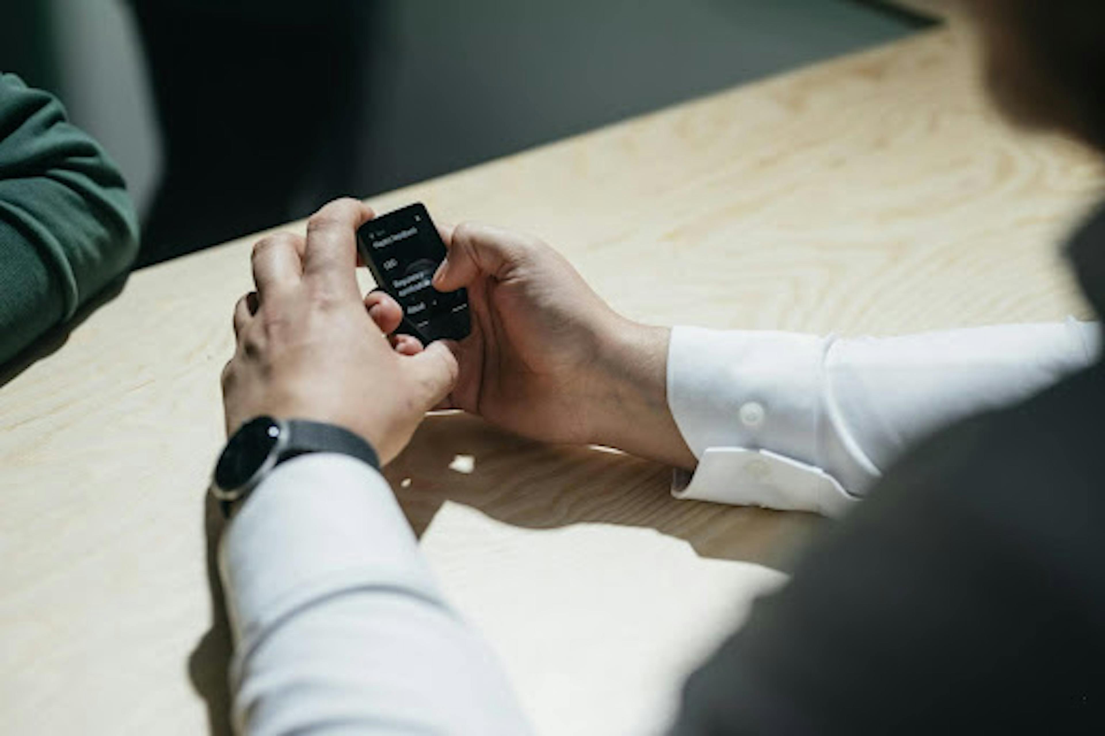 /trezor-launches-trezor-safe-7-first-hardware-wallet-with-transparent-secure-element feature image