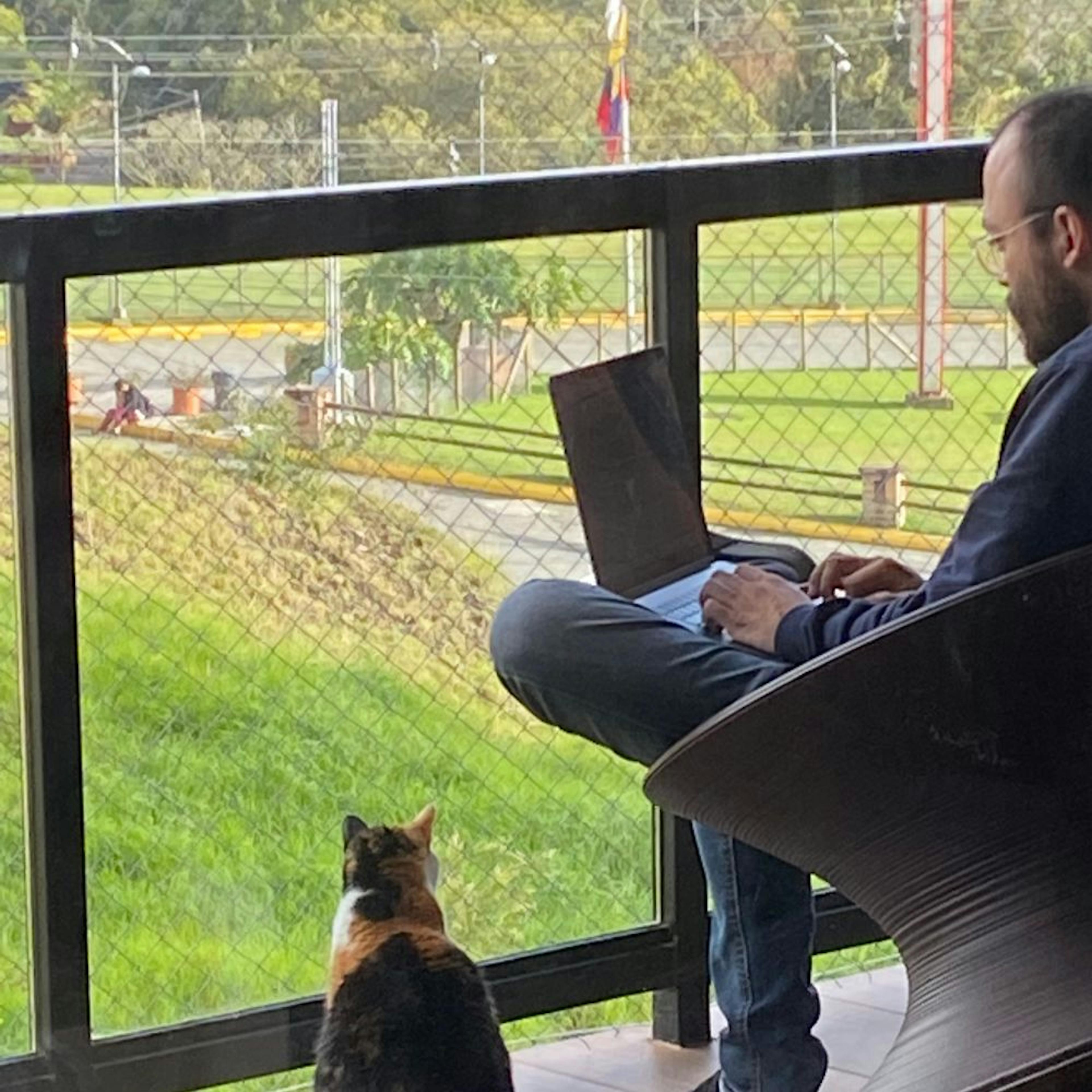 Meet the Writer: HackerNoon's Contributor Hernán Ortiz, Co-Founder of Fractal