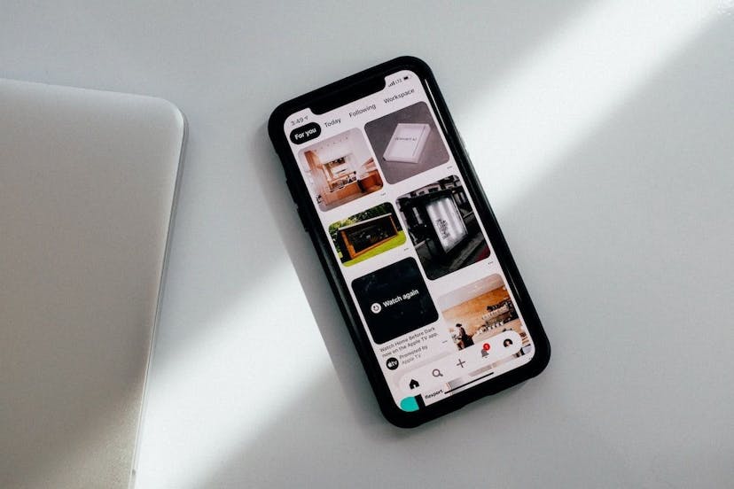 /implementing-uicollectionview-compositional-layout-with-pinterest-section feature image