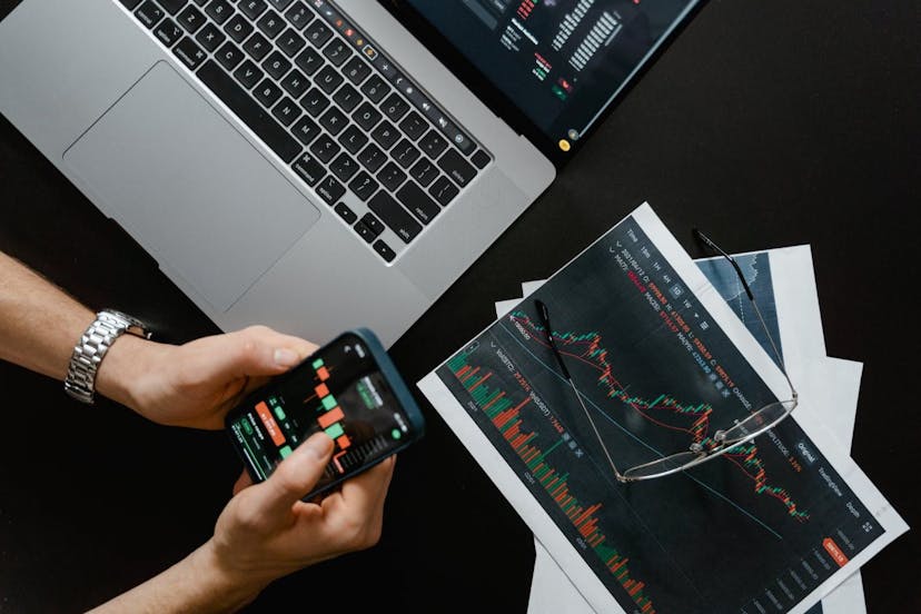 /the-future-of-financial-analysis-why-machine-learning-and-ai-are-the-next-big-things-in-fintech feature image