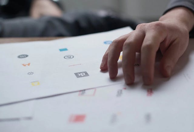 /4-questions-to-ask-yourself-before-rebranding-s33f3663 feature image