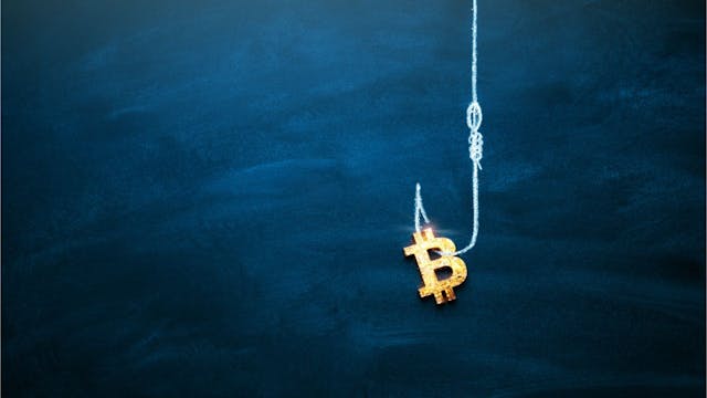 /how-are-people-scammed-in-a-crypto-world-0wp377o feature image