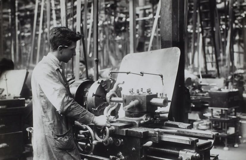 /industrial-iot-and-devops-how-to-get-started-lf25345w feature image