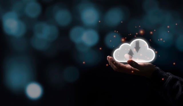 /why-should-businesses-collaborate-with-an-iot-app-development-company feature image