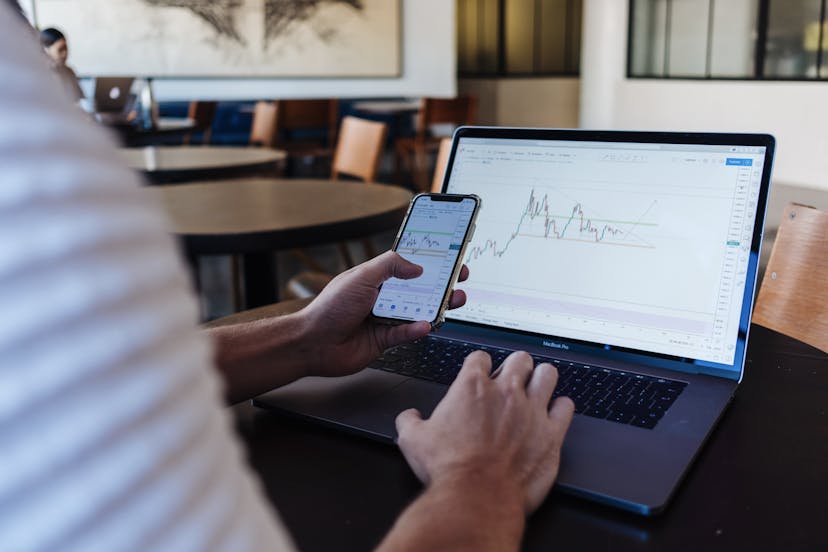 /accelerating-digital-asset-adoption-with-crypto-friendly-kyc-3e1333sw feature image
