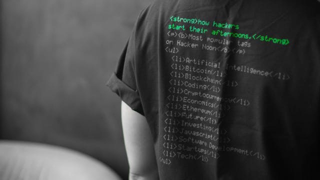 /hackernoon-app-review-a-wealth-of-knowledge-in-the-palms-of-our-hands feature image