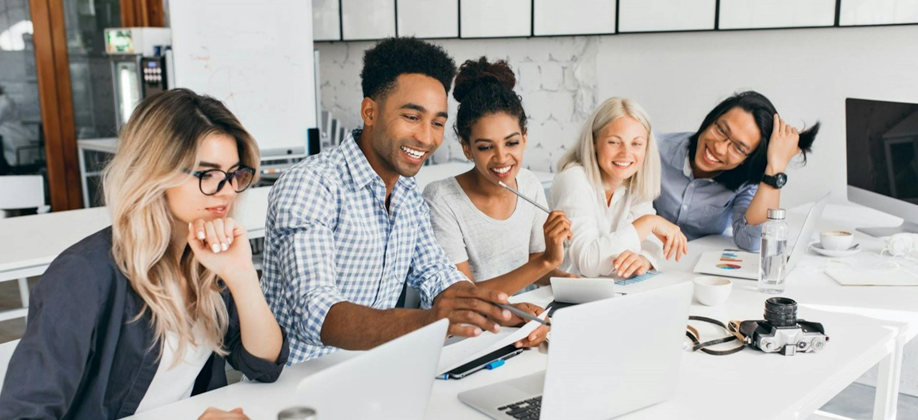 featured image - Crayon’s Blueprint: Pioneering AI and Cloud Innovations for Transformative Business Efficiency