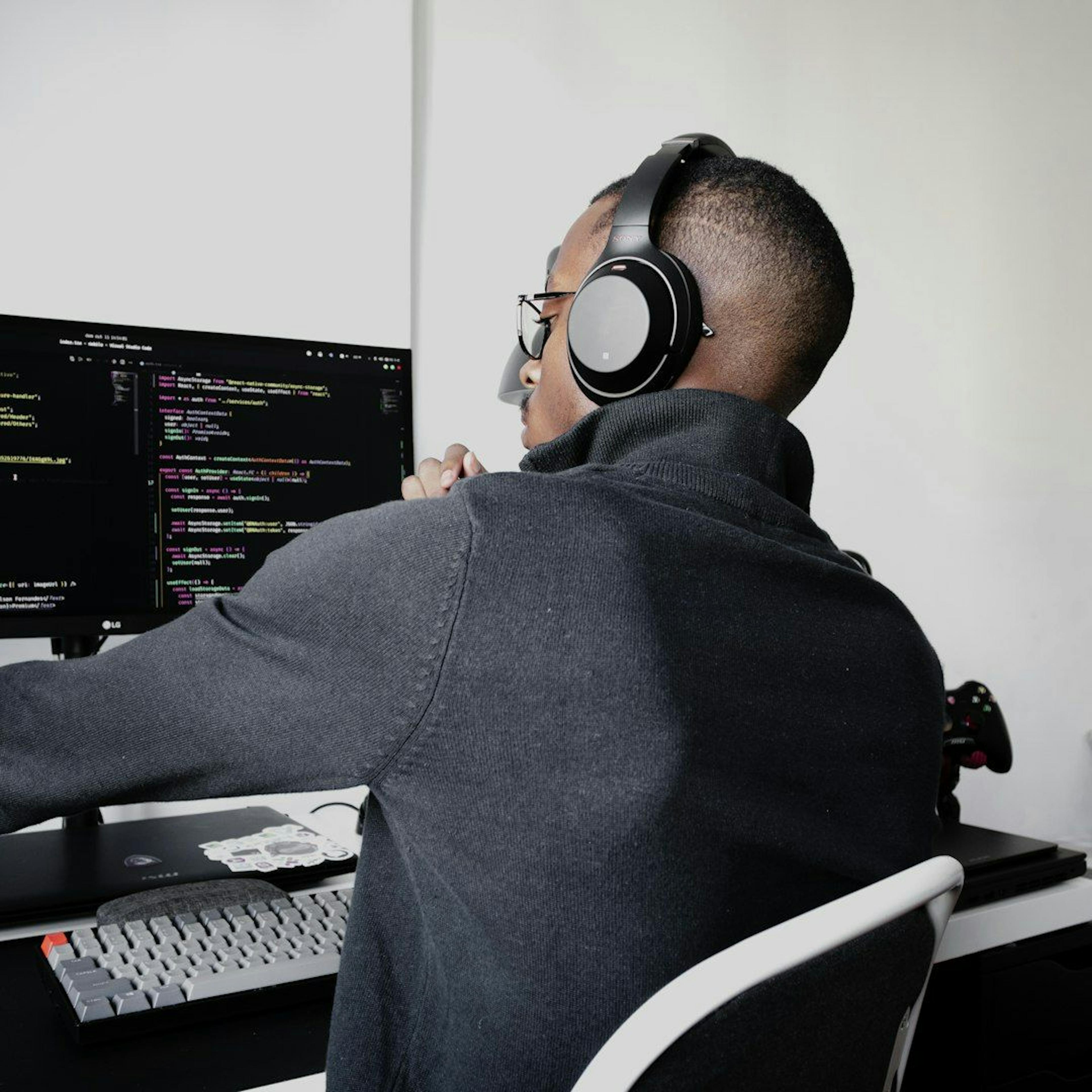 featured image - From Junior to Senior Node.js Developer: Lessons Learned