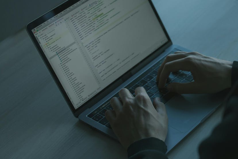 /poor-randomness-securing-random-number-generation-in-spring-applications feature image
