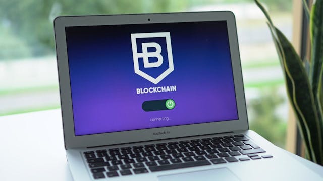 /into-the-world-of-blockchain-development-a-constructive-guide-2022 feature image