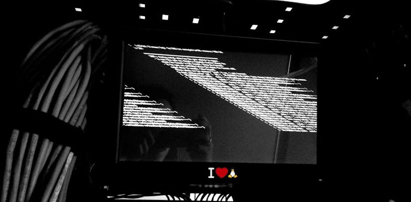 /a-linux-cheat-sheet-so-good-youll-want-to-save-it feature image
