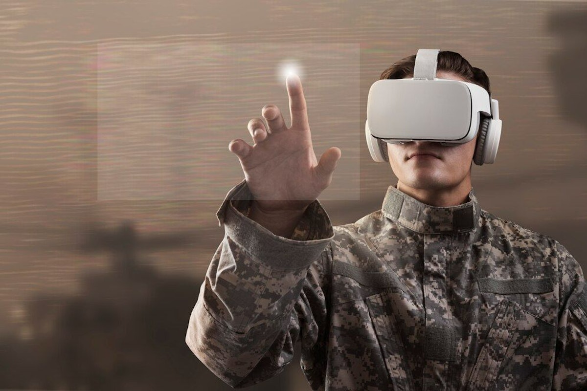 featured image - How VR Technology is Revolutionizing Police Training