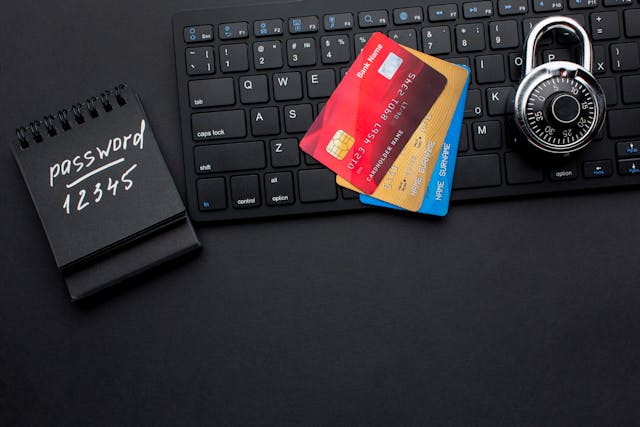 /protect-people-from-themselves-reducing-default-risks-in-p2p-lending feature image