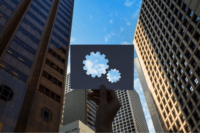 /navigating-complexity-the-challenges-of-managing-large-scale-projects feature image