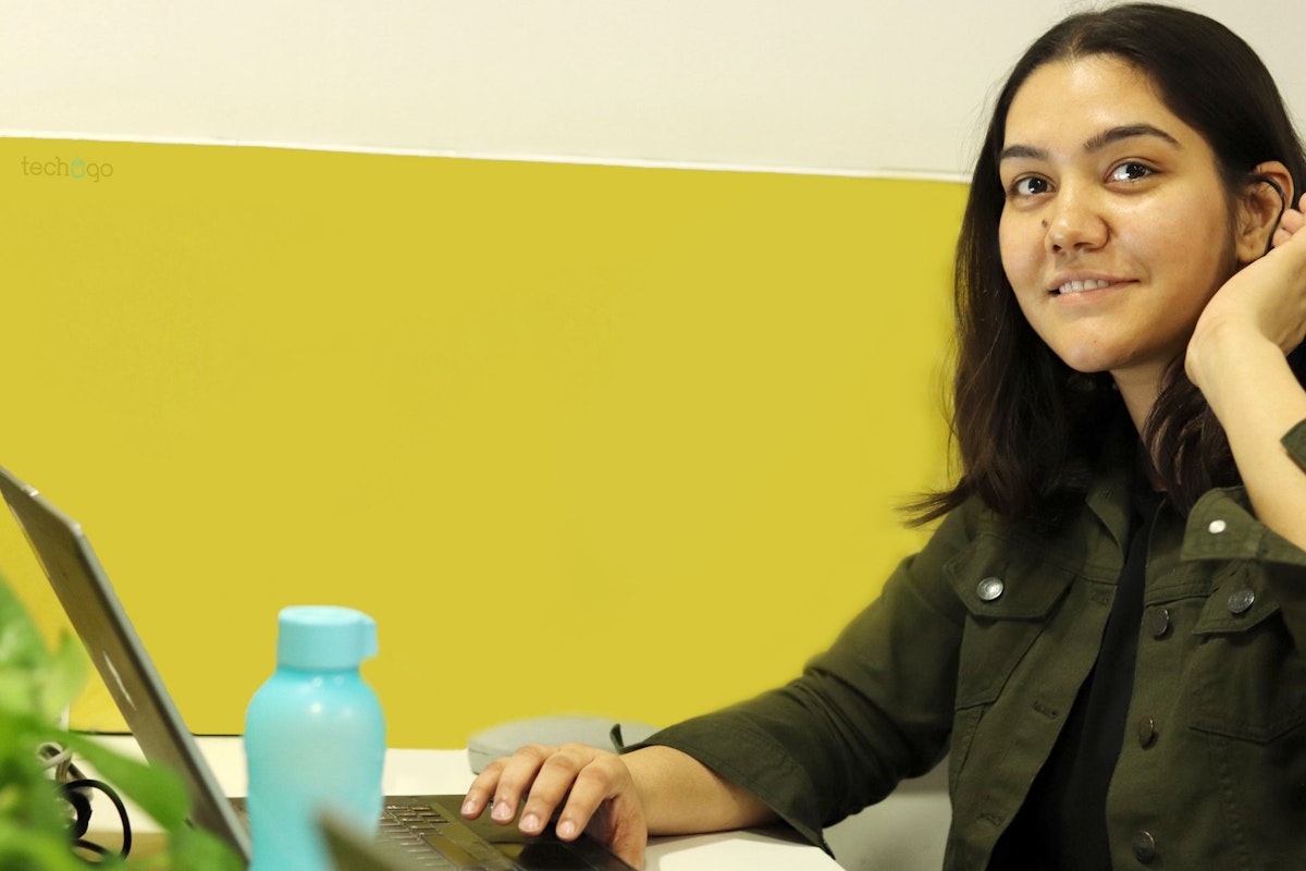 featured image - Meet the Writer: Aastha Sharma On Tech, Stand-up Comedy & Cats! 