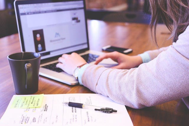 /5-web-design-mistakes-to-watch-out-for-in-2022 feature image