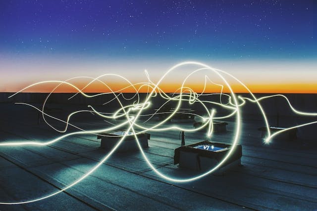 /6-reasons-why-you-should-switch-to-green-energy feature image