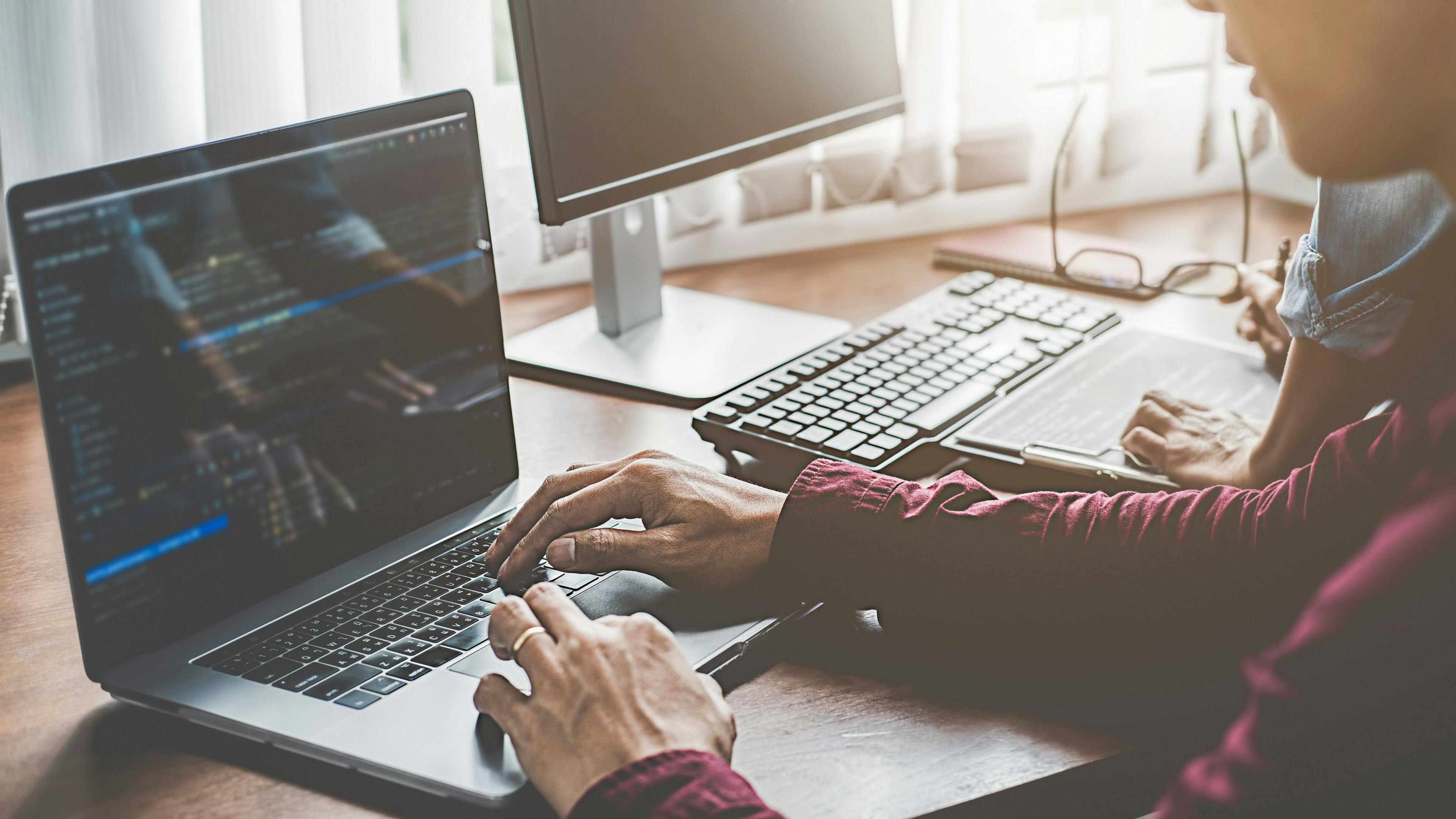 featured image - Go From Simply a Java Programmer to Polyglot Coder with These JVM Languages