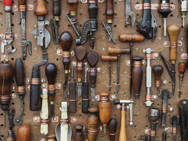 /3-key-tools-for-deploying-aiml-workloads-on-kubernetes feature image