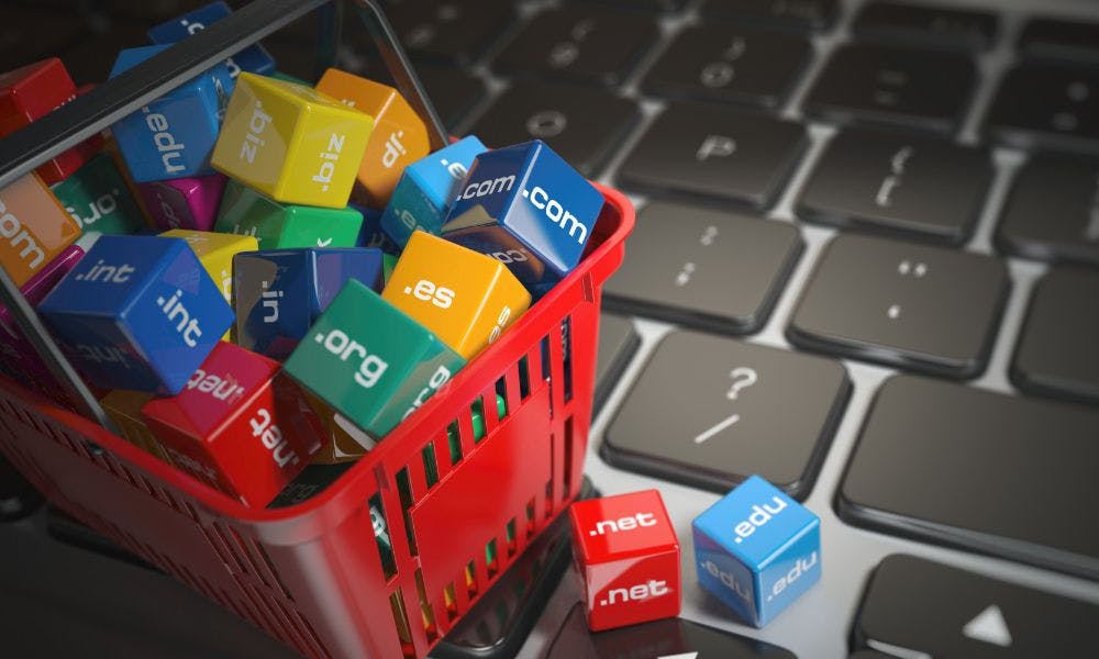 /5-of-the-best-domain-name-registrars-for-your-next-website feature image