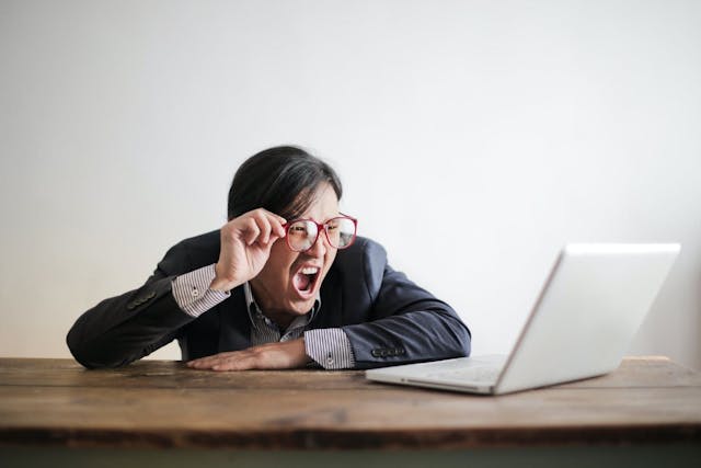 /7-seo-mistakes-that-you-should-avoid-in-2022 feature image
